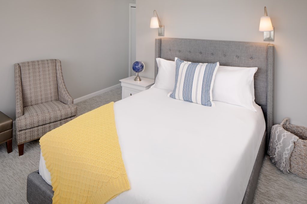 4 Orient Point Inn At Harbor Hill